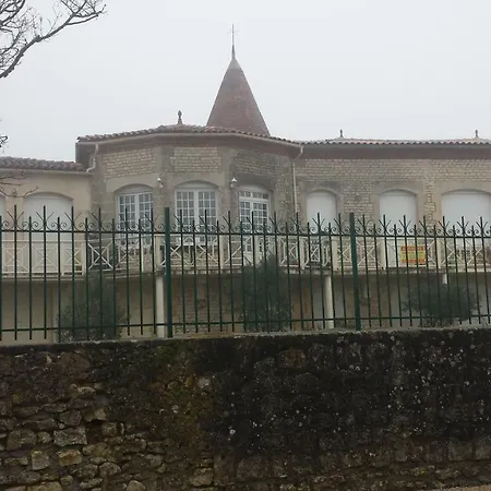 Le Logis De La Tour Lägenhet
